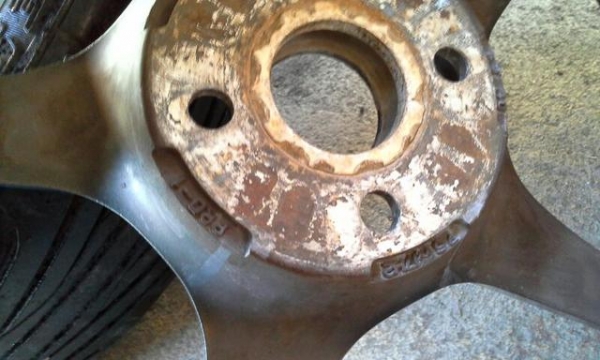 ล้อ โปร1 17พร้อมยาง 5900 ล้อ โปร1 17พร้อมยาง 5900