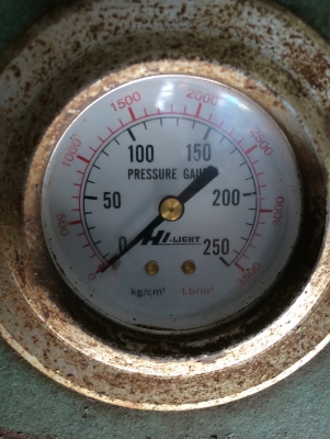 ขายแท่นไฮโดรลิคมือโยก 30 ตัน ขายแท่นไฮโดรลิคมือโยก 30 ตัน