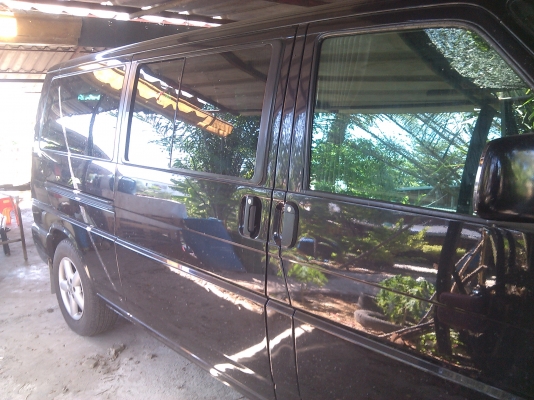 ขายด่วน รถตู้ยี่ห้อ Volkswagen รุ่น Caravelle