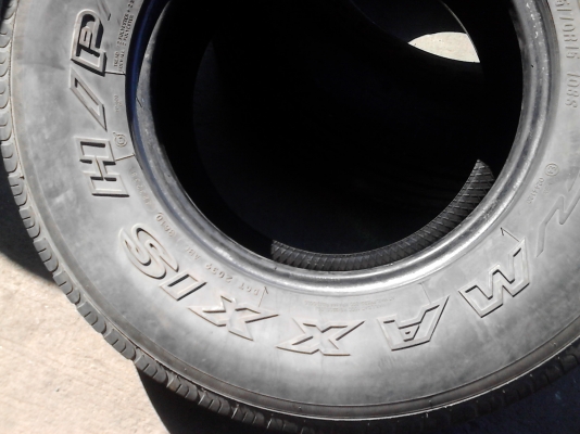 255/70 R15 MAXXIS BRAVO มี 3 เส้น tel.081-427-3941 255/70 R15 MAXXIS BRAVO มี 3 เส้น tel.081-427-3941