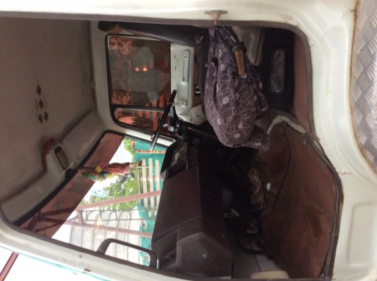 เทรลเลอร์ HINO F1810ล้อ2เพลา เครืองดี ครัทซีสวย ยางดี รถพร้อมใช้(ขึ้นแม็คโครได้) ขาย 700,000บาท ศุภากร 081-4252943