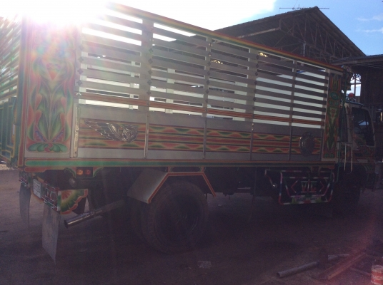 .6ล้อHino ดั๊ ม195 คอกเกษตร รั้วสูง ยาว5.5ม. ยาง900 เครื่องดี ครัทซีสวย ขาย 880,000 บาท ศุภากร 081-4252943