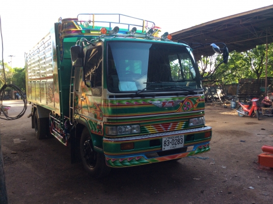 .6ล้อHino ดั๊ ม195 คอกเกษตร รั้วสูง ยาว5.5ม. ยาง900 เครื่องดี ครัทซีสวย ขาย 880,000 บาท ศุภากร 081-4252943