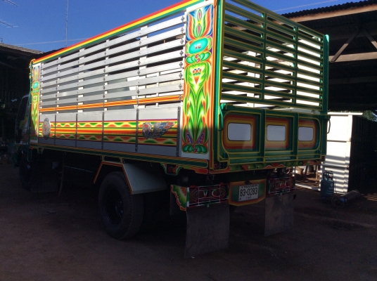 .6ล้อHino ดั๊ ม195 คอกเกษตร รั้วสูง ยาว5.5ม. ยาง900 เครื่องดี ครัทซีสวย ขาย 880,000 บาท ศุภากร 081-4252943