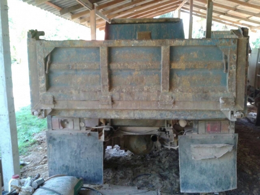 หกล้อ อีซูซุ NPR115แรง เกียร์สั้น power สภาพพร้อมใช้งาน ทะเบียนพร้อมโอน