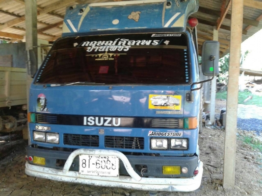 หกล้อ อีซูซุ NPR115แรง เกียร์สั้น power สภาพพร้อมใช้งาน ทะเบียนพร้อมโอน