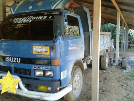 หกล้อ อีซูซุ NPR115แรง เกียร์สั้น power สภาพพร้อมใช้งาน ทะเบียนพร้อมโอน