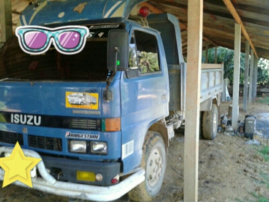 หกล้อ อีซูซุ NPR115แรง เกียร์สั้น power สภาพพร้อมใช้งาน ทะเบียนพร้อมโอน