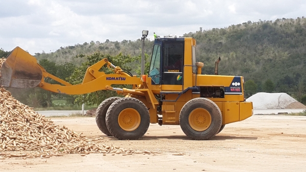 ขายรถตัก WA 180-1 สภาพสวยๆคับ พร้อมใช้งาน ขายรถตัก WA 180-1 สภาพสวยๆคับ พร้อมใช้งาน