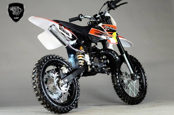 วิบาก ใหม่ล่าสุด 2 จังหวะ 50 CC ล้อ หน้า 14 หลัง 12 รถแข่ง รุ่น JACOB MINI โช็คหน้าหัวกลับ โช็คหลัง นิ่ม กระโดได้ ท่อเสียงรถสูตร เป็น ออโต้บิดแล้วไปเลย ขี่ง่าย ไม่ต้องเข้าเกียร์ ดิสเบรค หน้า หลัง เท่ สไตร์ รถสูตร สนาม ราคาโปรโมชั่น จาก 29000 ช่วงแนะนำเหลื