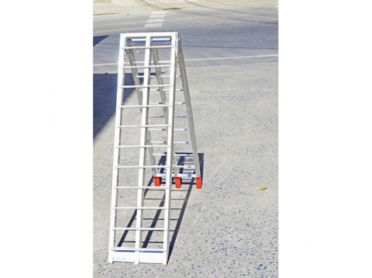 ของ Lot ใหม่จะเข้าแล้ว  บันไดอลูมิเนียม  ขึ้น รถ มอไซ โปรโมชั่นเพียง 2800 บาท ลดจาก 48**  จำนวนจำกัดของเข้าแล้วครับ บันได ขึ้น รถ มอไซ โปรโมชั่นเพียง 3800 บาท ลดจาก 4800  ถูกที่สุด