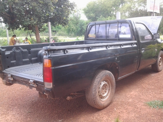 NISSAN BIGM 2.5 ฝาแดง ปี37 หน้าโง่ แอร์เย็น ภายในสวย คัชีมีปะครับ ภาษีขาด 2ปีครึ่ง NISSAN BIGM 2.5 ฝาแดง ปี37 หน้าโง่ แอร์เย็น ภายในสวย คัชีมีปะครับ ภาษีขาด 2ปีครึ่ง