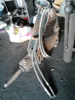 ขายหัวกระแทก  สำหรับใส่รถขุด ไซค์ 40,50