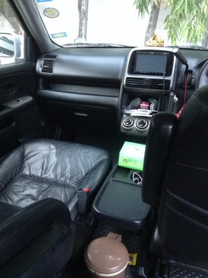 รถHONDA CRV ปี2002 เครื่องเดิม 2.0 สีบรอนเงิน เกียร์ออโต้ ติดแก๊ส LPGเครื่องเกียช่วงล่างเยี่ยม แอร์หนาว ยางดี แอร์แบ็ค เอบีเอส   265,000 บาท   TEL0890671028 ID Line arnat1028  อยู่แถวดาวคะนอง พระราม2