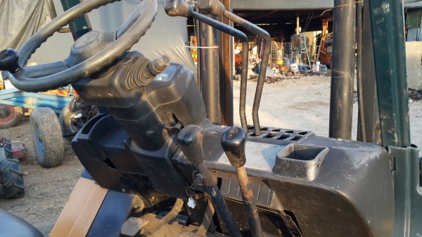 3.5 t เสาสูง 4 เมตร รุ่น 7