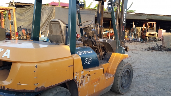 3.5 t เสาสูง 4 เมตร รุ่น 7