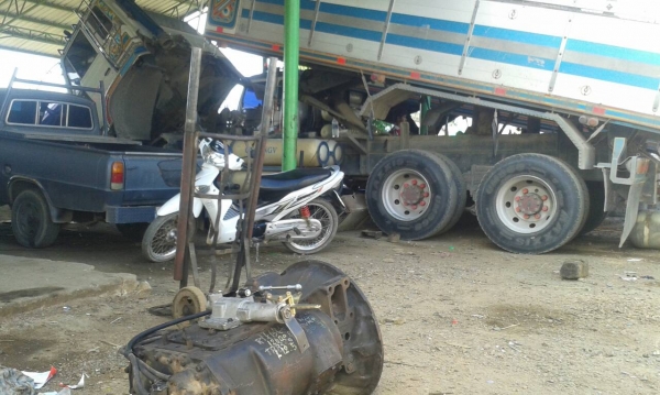 ขายเกียร์ UD 290 6 เกียร์เดินหน้า พร้อมเกียร์ฝาก18,000บาท