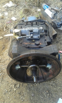 ขายเกียร์ UD 290 6 เกียร์เดินหน้า พร้อมเกียร์ฝาก18,000บาท