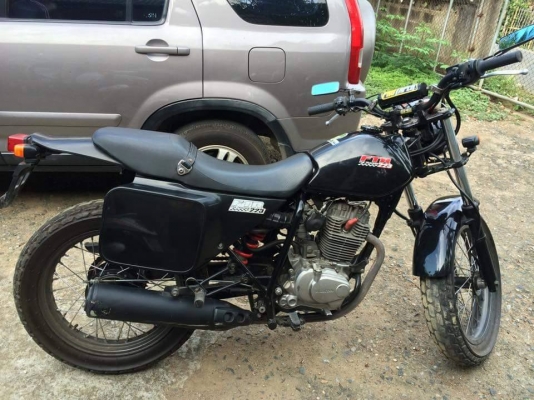 FTR223 เดิมๆ ปี 2002 สภาพกริ้บบ FTR223 เดิมๆ ปี 2002 สภาพกริ้บบ