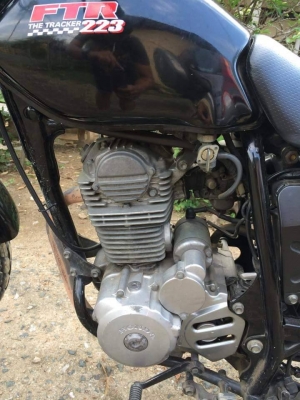 FTR223 เดิมๆ ปี 2002 สภาพกริ้บบ FTR223 เดิมๆ ปี 2002 สภาพกริ้บบ