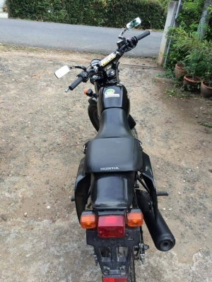 FTR223 เดิมๆ ปี 2002 สภาพกริ้บบ FTR223 เดิมๆ ปี 2002 สภาพกริ้บบ