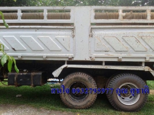 รถบรรทุก 10 ล้อดั๊มพ์  ยี่ห้อ HINO  รุ่น FM3H   ขนาดแรงม้า 195แรงม้า  กระบะดั้มสามมิตร