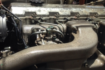 รถบรรทุก 10 ล้อดั๊มพ์   ยี่ห้อ HINO  ขนาดแรงม้า 320 แรงม้า  ปี 25550