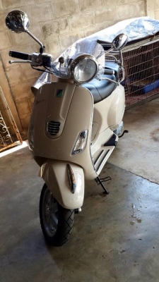 ขายเวสป้า LX 150 3VIE สีครีม