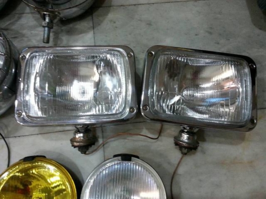 ขายไฟ สปอร์ตไลท์ ออฟโรด ไฟใต้กันชน และ ไฟถอย ขายไฟ สปอร์ตไลท์ ออฟโรด ไฟใต้กันชน และ ไฟถอย