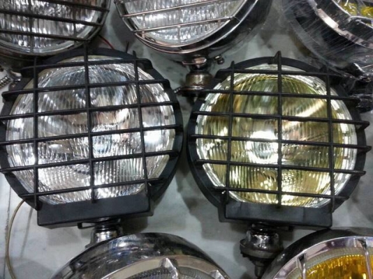 ขายไฟ สปอร์ตไลท์ ออฟโรด ไฟใต้กันชน และ ไฟถอย ขายไฟ สปอร์ตไลท์ ออฟโรด ไฟใต้กันชน และ ไฟถอย