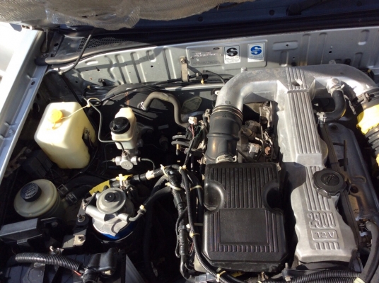 ขายรถกระบะ ฟอร์ด เรนเจอร์ 4ประตู ปี01 เครื่องดีเซลเดิม 2.9 เกียร์ออโต้ ตัวท็อป เพาเวอร์ ไฟฟ้าทั้งคัน airbag2ใบ เบรคabs ภายในสวยมากๆเดิมๆสะอาดเบาะสวยมาก แอร์เย็นฉ่ำ ตัวถังสวยเดิมๆบางเดิมๆทุกชิ้น ห้องเครื่องเดิม สีเงาสวยบางทั้งคัน คัสซีสวย เครื่องแน่น รถขับ