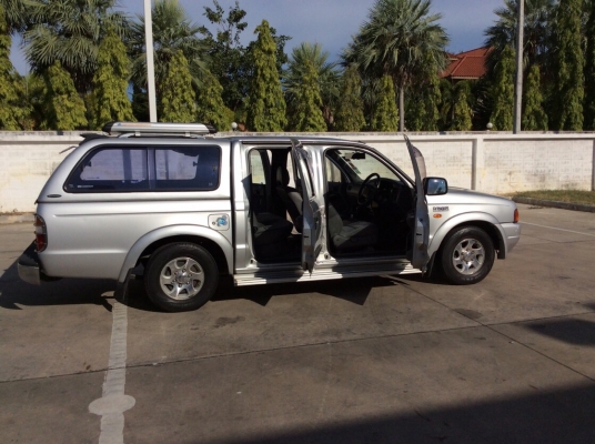 ขายรถกระบะ ฟอร์ด เรนเจอร์ 4ประตู ปี01 เครื่องดีเซลเดิม 2.9 เกียร์ออโต้ ตัวท็อป เพาเวอร์ ไฟฟ้าทั้งคัน airbag2ใบ เบรคabs ภายในสวยมากๆเดิมๆสะอาดเบาะสวยมาก แอร์เย็นฉ่ำ ตัวถังสวยเดิมๆบางเดิมๆทุกชิ้น ห้องเครื่องเดิม สีเงาสวยบางทั้งคัน คัสซีสวย เครื่องแน่น รถขับ