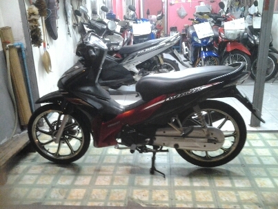 เวฟ110iตาทท้าปี52