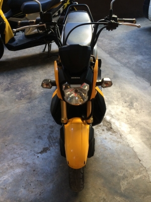 ขาย HONDA ZOOMER-X ปี 56 เล่มพร้อมโอน เครื่องดี สภาพภายนอกดี (มีรอยบังโคลนหน้านิดหน่อย)