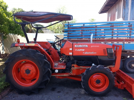 คูโบต้า  L4508 4 WD  2 เพลาพร้อมใบมีดตราช้าง..