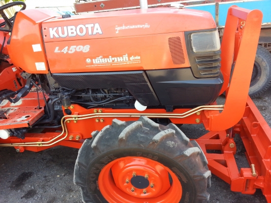 คูโบต้า  L4508 4 WD  2 เพลาพร้อมใบมีดตราช้าง..