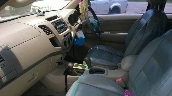 ขาย VIGO 3.0 4 ประตู 4X4 ปี 48 เกียร์ออโต้ สภาพสวยพร้อมใช้ หน้าเดิม ภายในสวย ขาย VIGO 3.0 4 ประตู 4X4 ปี 48 เกียร์ออโต้ สภาพสวยพร้อมใช้ หน้าเดิม ภายในสวย