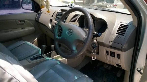 ขาย VIGO 3.0 4 ประตู 4X4 ปี 48 เกียร์ออโต้ สภาพสวยพร้อมใช้ หน้าเดิม ภายในสวย ขาย VIGO 3.0 4 ประตู 4X4 ปี 48 เกียร์ออโต้ สภาพสวยพร้อมใช้ หน้าเดิม ภายในสวย