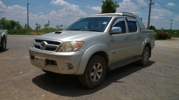 ขาย VIGO 3.0 4 ประตู 4X4 ปี 48 เกียร์ออโต้ สภาพสวยพร้อมใช้ หน้าเดิม ภายในสวย