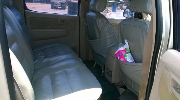 ขาย VIGO 3.0 4 ประตู 4X4 ปี 48 เกียร์ออโต้ สภาพสวยพร้อมใช้ หน้าเดิม ภายในสวย ขาย VIGO 3.0 4 ประตู 4X4 ปี 48 เกียร์ออโต้ สภาพสวยพร้อมใช้ หน้าเดิม ภายในสวย