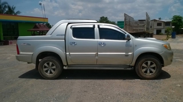 ขาย VIGO 3.0 4 ประตู 4X4 ปี 48 เกียร์ออโต้ สภาพสวยพร้อมใช้ หน้าเดิม ภายในสวย ขาย VIGO 3.0 4 ประตู 4X4 ปี 48 เกียร์ออโต้ สภาพสวยพร้อมใช้ หน้าเดิม ภายในสวย