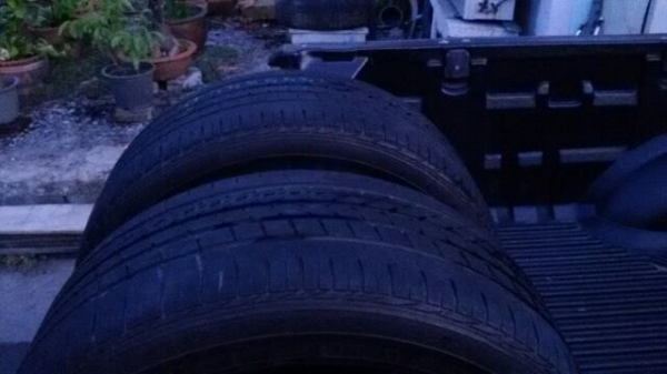 ยาง\% 225/45r17 goodyear ปี12