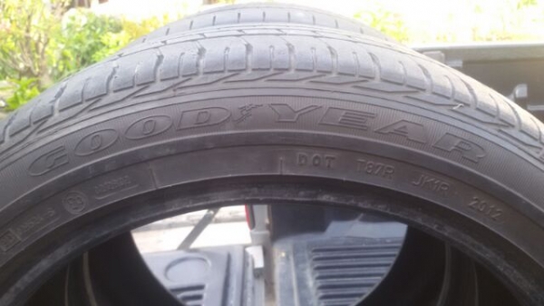 ยาง\% 225/45r17 goodyear ปี12