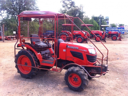 ขายคูโบต้าB2420สภาพเดิมๆพร้อมโครงกันอ้อยรถพร้อมใช้งานคับ ขายคูโบต้าB2420สภาพเดิมๆพร้อมโครงกันอ้อยรถพร้อมใช้งานคับ