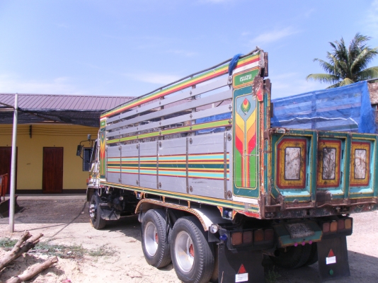 ขาย ISUZU 10ล้อ 2เพลาดั๊มพ์ 175แรง (ร๊อคเล็ก)กระบะอลูมิเนียมสวยๆ ขาย 720,000บาท ติดต่อ 0892095791 บอย