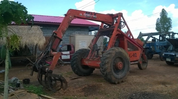 ขายรถคีบอ้อย พร้อมใช้ ราคาถูก ขายรถคีบอ้อย พร้อมใช้ ราคาถูก