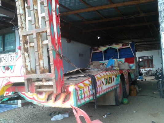 ขายเทนเลอร์ มีหางพับไฮดรอริค 10 ล้อหัวยาว เพลาเดียว เครื่อง 6BB1 145 แรงม้า เฟืองท้ายใหญ่ คัสซีสวย ทะเบียนพร้อมโอน