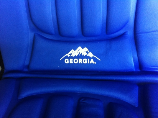 เบาะสั่นนวด TWINBIRD ไฟฟ้าใข้ในบ้านในรถได้ ขุดสั่นนวด 3 ส่วนแยกกัน ที่รองนั่งและส่วนหลังจากญี่ปุ่น