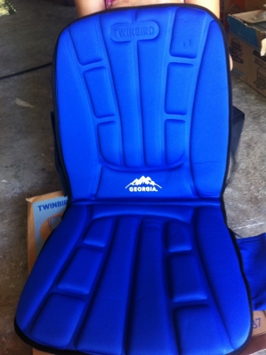 เบาะสั่นนวด TWINBIRD ไฟฟ้าใข้ในบ้านในรถได้ ขุดสั่นนวด 3 ส่วนแยกกัน ที่รองนั่งและส่วนหลังจากญี่ปุ่น