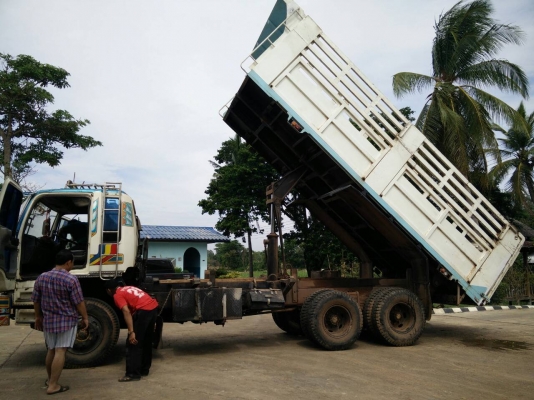 ขาย 22ล้อดั้มแม่ลูก HiNo พ่วง 320 แรง ลูก3คาน มีสโกลาง ลดสุดๆครับ1,370,000 บาทครับ ห้ามต่อรอง